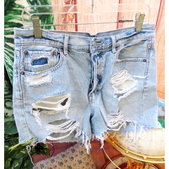 American eagle 90s boyfriend shorts 🍃 - Picture 2 of 11